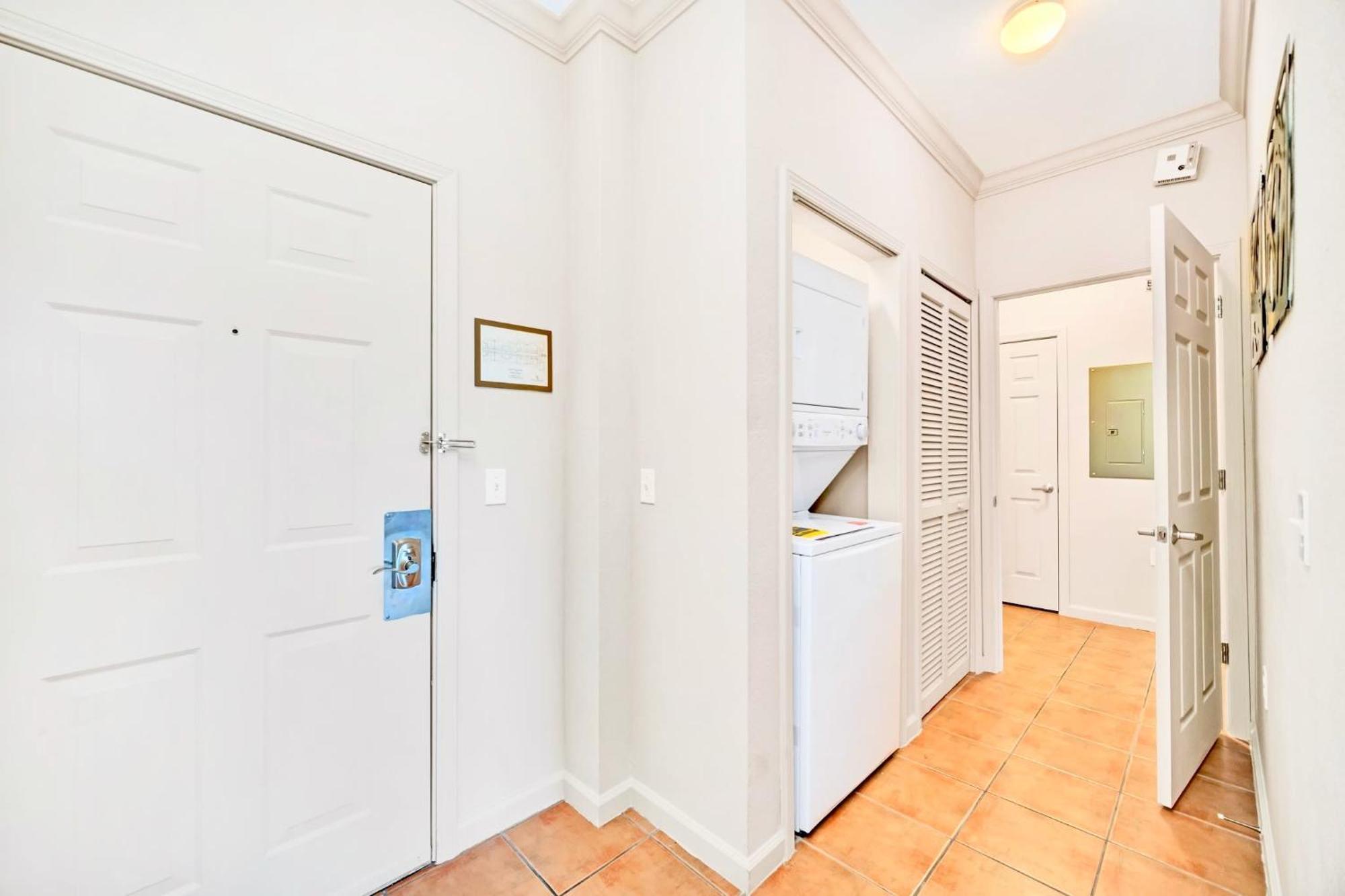 אורלנדו Stunning 2Br Condo With Hot Tub And Pool, Near Disney! מראה חיצוני תמונה